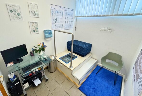 Behandlungszimmer mit Liege bei Wanner Orthopädietechnik GmbH in Offenburg